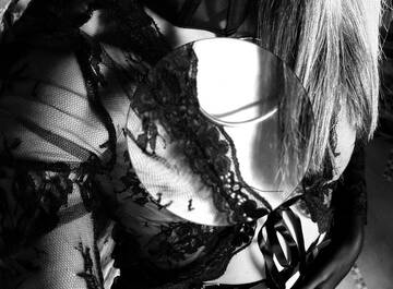 Public Photo of Lulu-