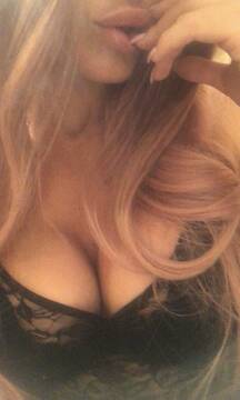 Public Photo of PeachJuice