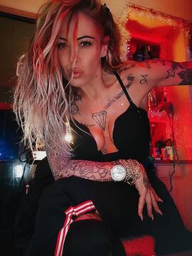 Public Photo of Duchessa73