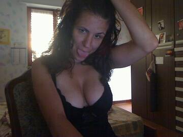 Public Photo of aliciasexy1